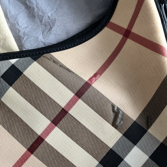Authentic Burberry Supernova Check Large Larkin Hobo Bag - Picture 13 of 15